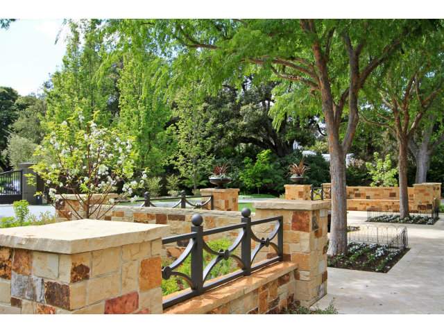 49 Lowery Drive Atherton, CA 94027 - Photo 4 of 25 a view of an outdoor space with seating