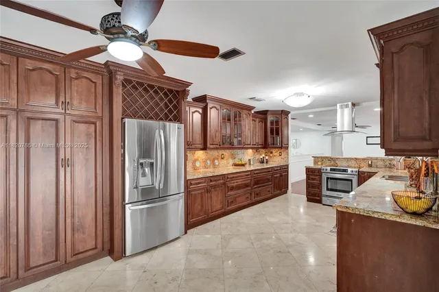 $7,000 | 7360 Southwest 120th Street, Pinecrest, FL 33156