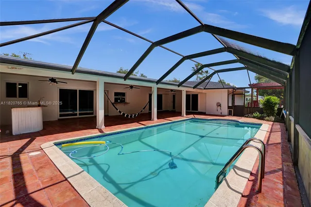 $7,000 | 7360 Southwest 120th Street, Pinecrest, FL 33156