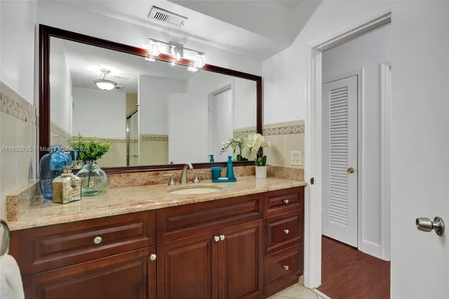 $7,000 | 7360 Southwest 120th Street, Pinecrest, FL 33156