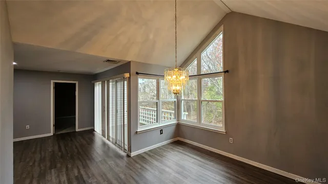 $2,750 | 806 Lenox Road, Monroe, NY 10950