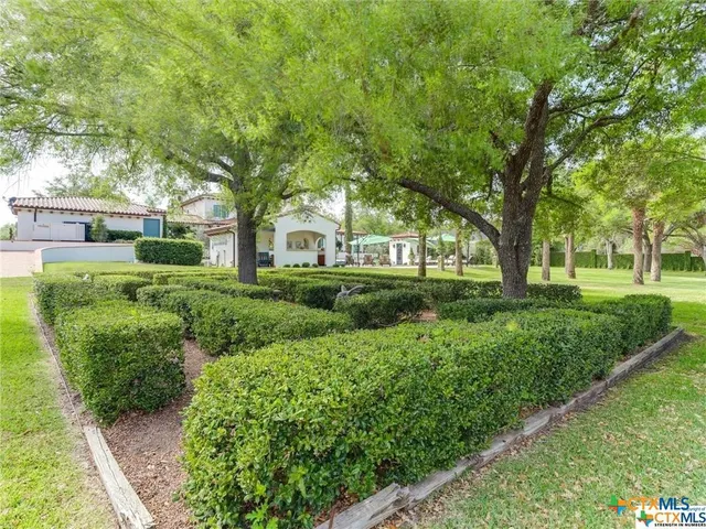 $3,400,000 | 208 Creekridge Drive, Victoria, TX 77904