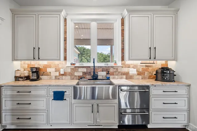 $835,000 | 1101 Foxfire Lane, Bedford, VA 24523