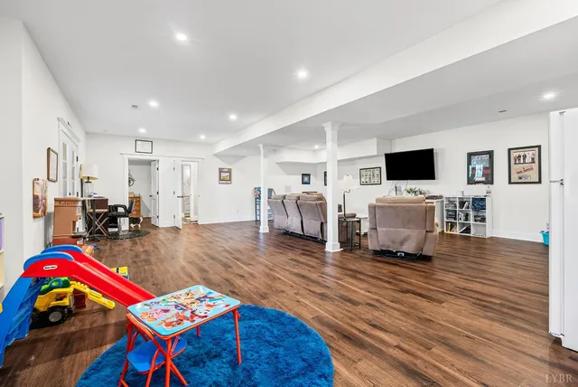 $835,000 | 1101 Foxfire Lane, Bedford, VA 24523