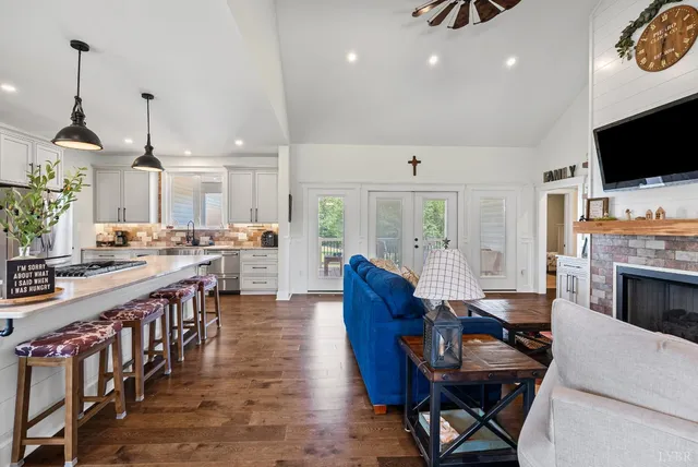 $835,000 | 1101 Foxfire Lane, Bedford, VA 24523