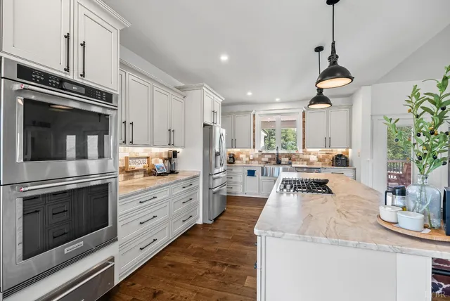 $835,000 | 1101 Foxfire Lane, Bedford, VA 24523