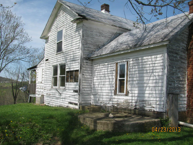 722 Mt Elbert Road Northwest Riner, VA 24149 - Photo 7 of 10 a view of front of a house with a yard