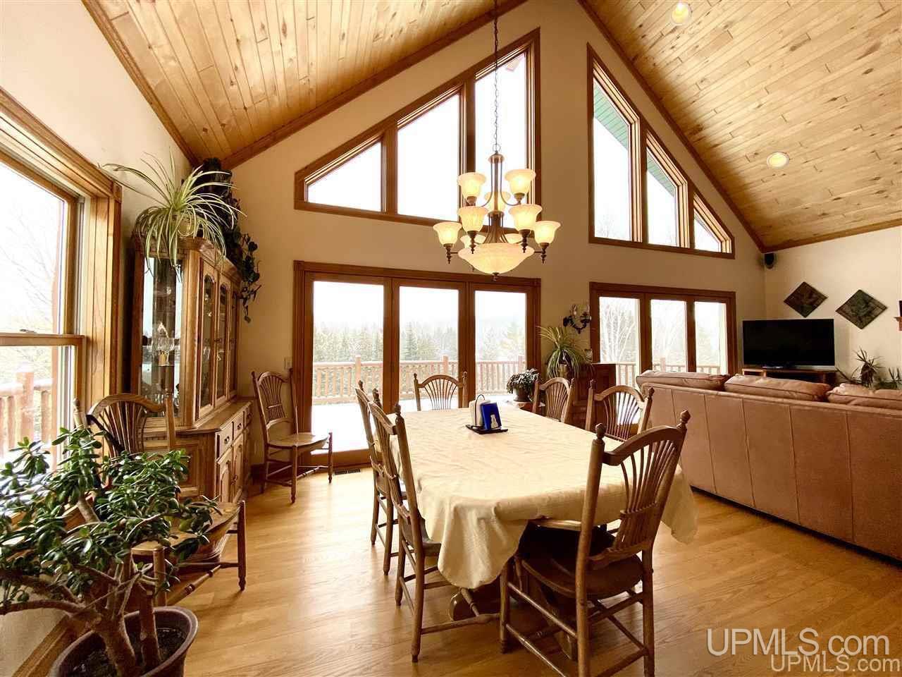 11884 Robin G Road Rock, MI 49880 - Photo 10 of 50