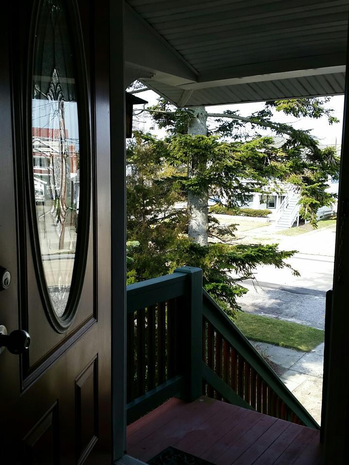 9 Wesley Road Ocean City, NJ 08226 - Photo 17 of 25 a view of a entryway