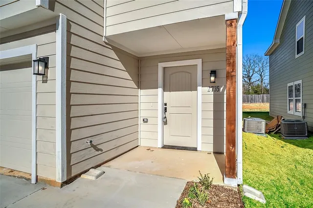 $1,499 | 2735 West Washington Street, Denison, TX 75020