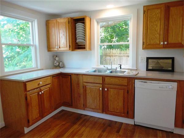 72 Grove Street Barnstable, MA 02601 - Photo 2 of 8