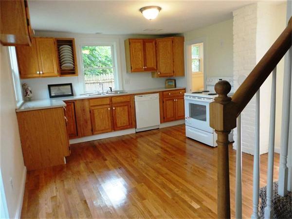 72 Grove Street Barnstable, MA 02601 - Photo 3 of 8