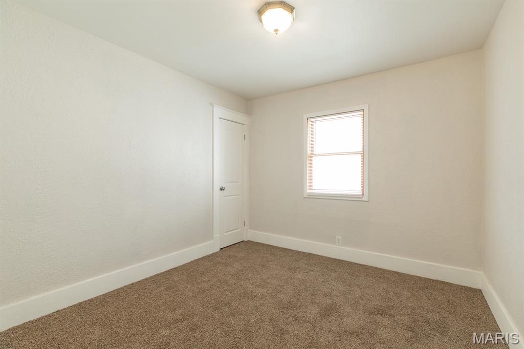 726 Rice Street Wood River, IL 62095 - Photo 13 of 28