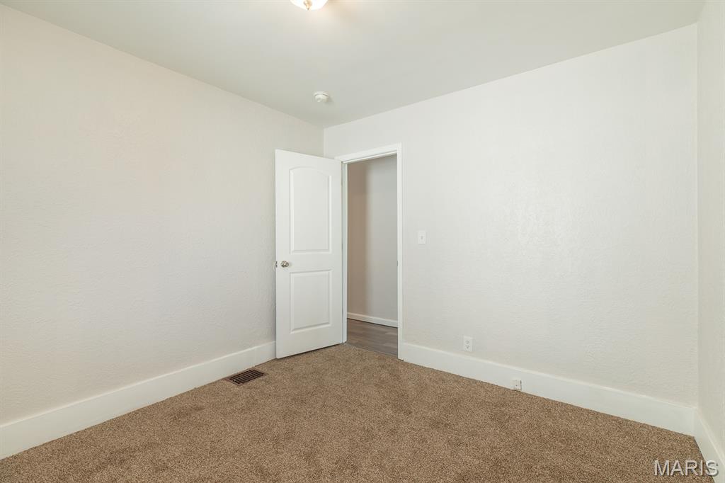 726 Rice Street Wood River, IL 62095 - Photo 14 of 28