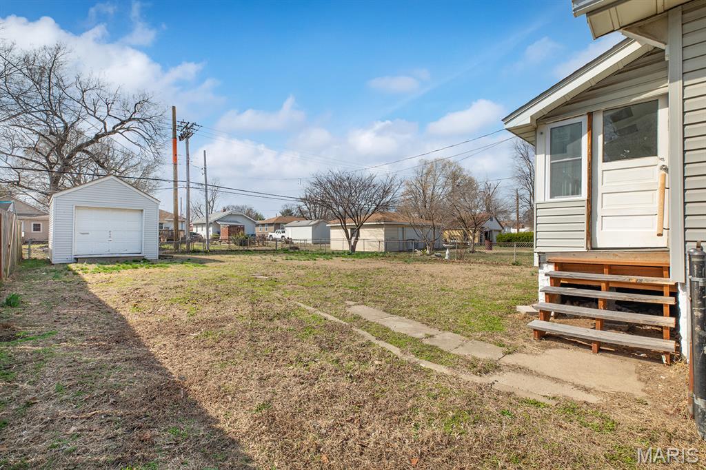 726 Rice Street Wood River, IL 62095 - Photo 26 of 28
