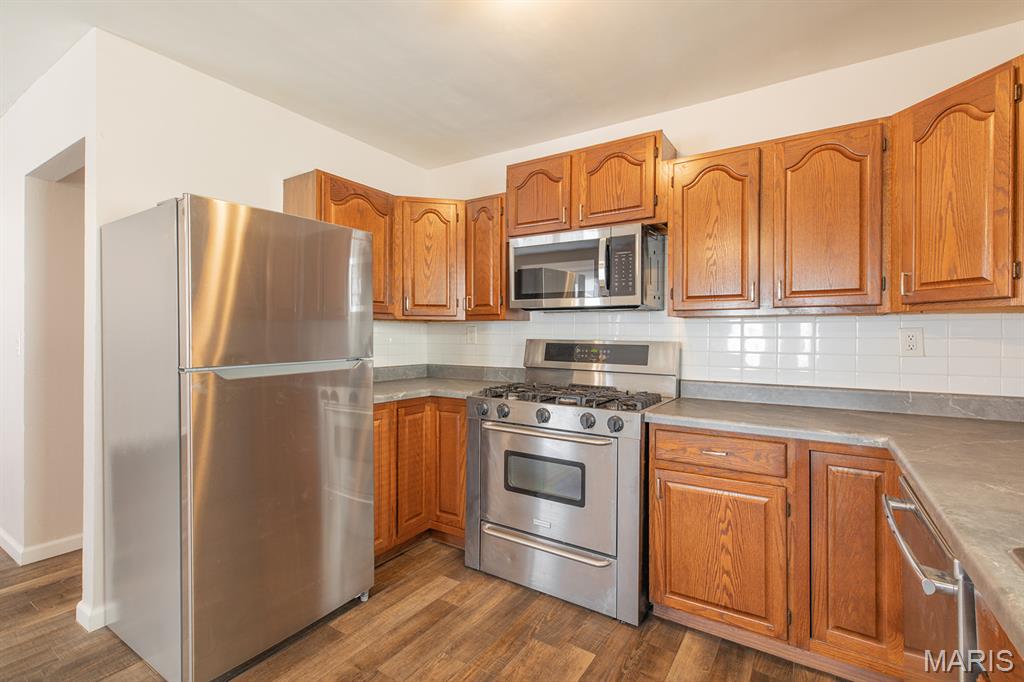 726 Rice Street Wood River, IL 62095 - Photo 6 of 28