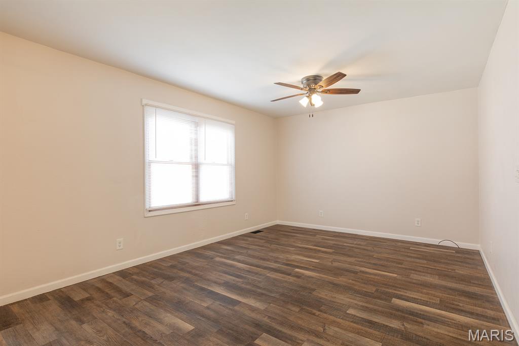 726 Rice Street Wood River, IL 62095 - Photo 8 of 28