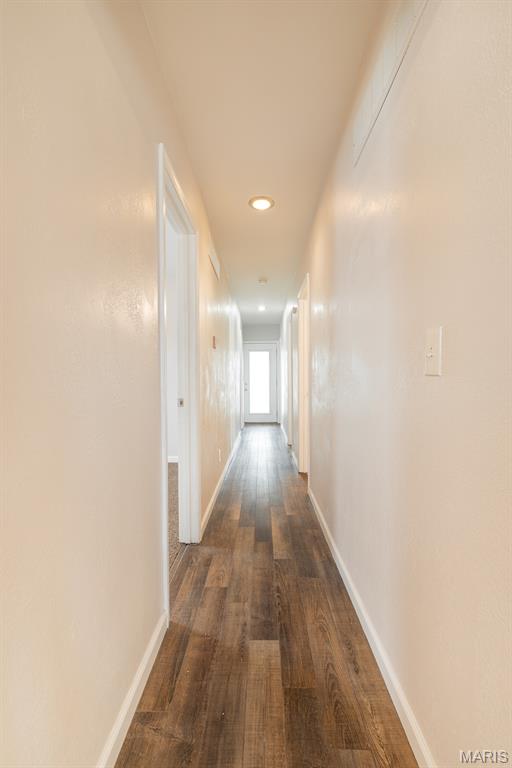 726 Rice Street Wood River, IL 62095 - Photo 9 of 28