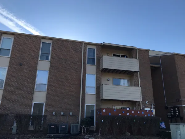 $1,395 | 515 Basswood Avenue, Unit C39, Nashville, TN 37209