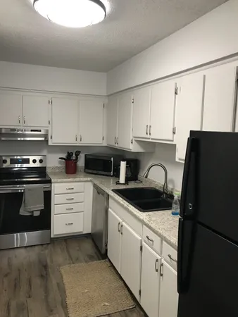 $1,395 | 515 Basswood Avenue, Unit C39, Nashville, TN 37209