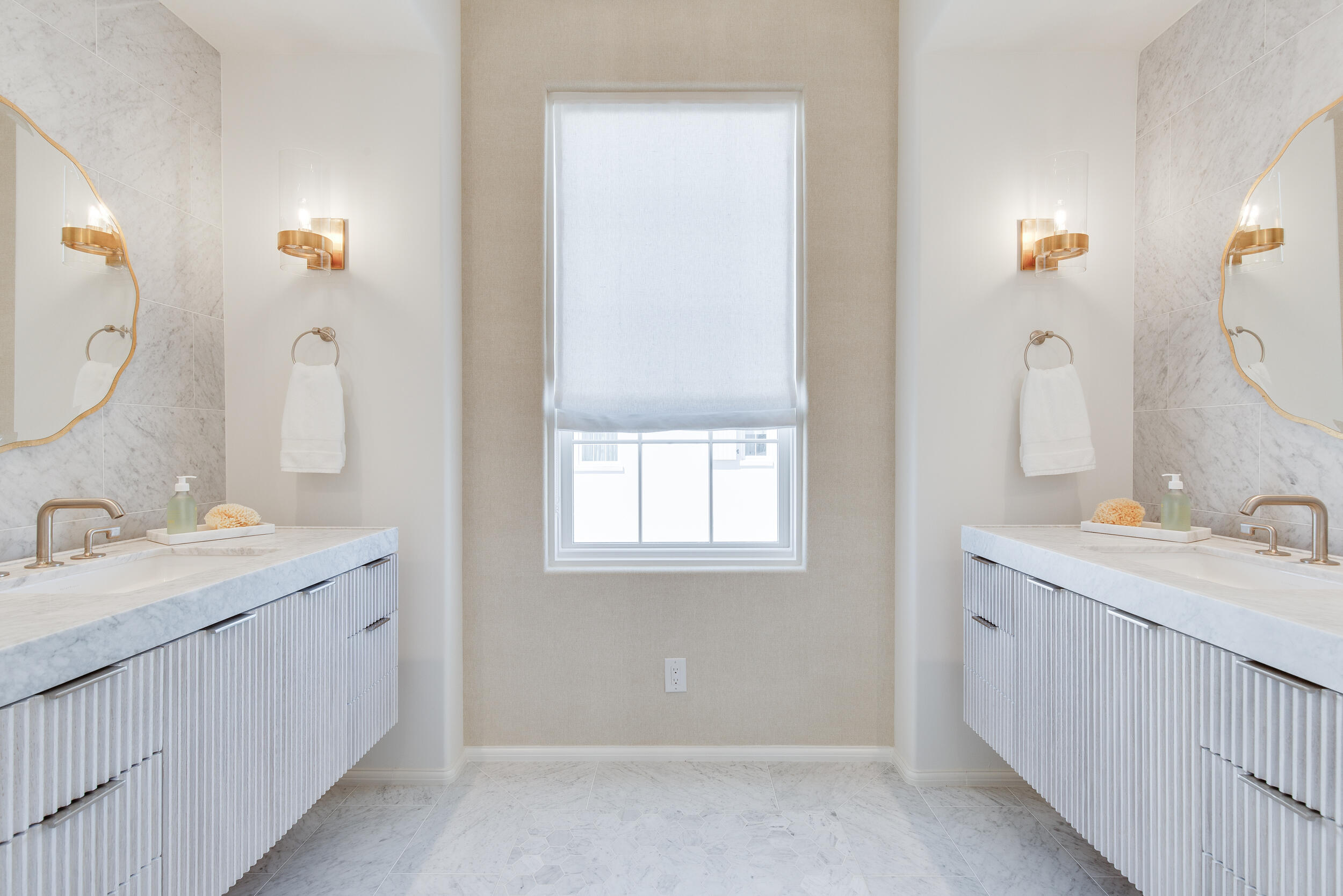 19 Astra Way Inlet Beach, Unit M12 Inlet Beach, FL 32461 - Photo 10 of 34 a bathroom with a double vanity sink and a mirror