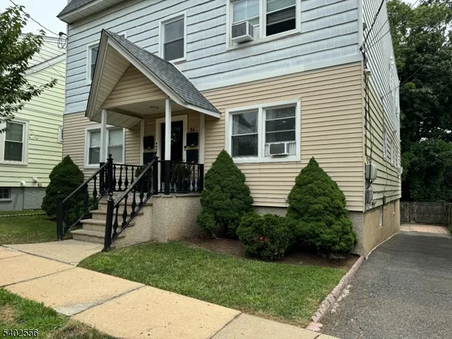$2,300 | 54 Mt Prospect Avenue, Unit 2, Belleville, NJ 07109