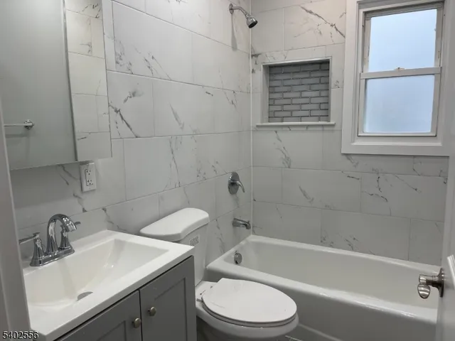 $2,300 | 54 Mt Prospect Avenue, Unit 2, Belleville, NJ 07109