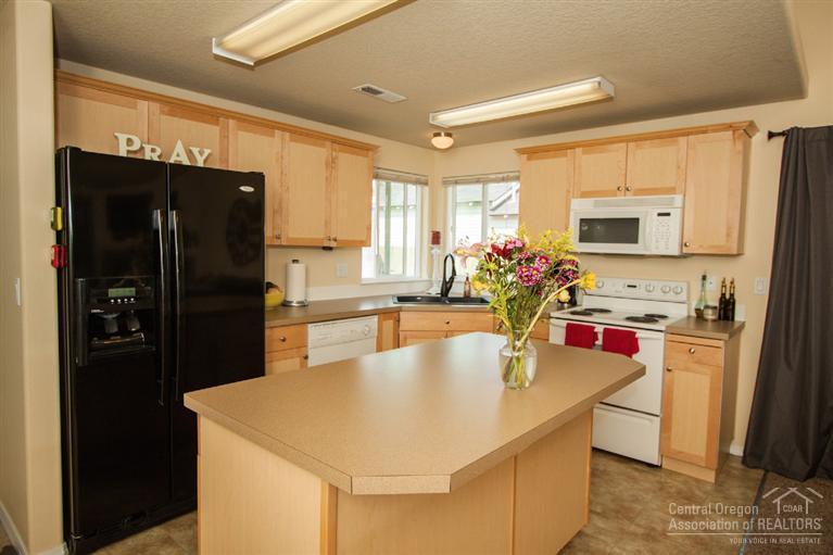 61117 Larkspur Loop Bend, OR 97702 - Photo 19 of 22 Additional Photo
