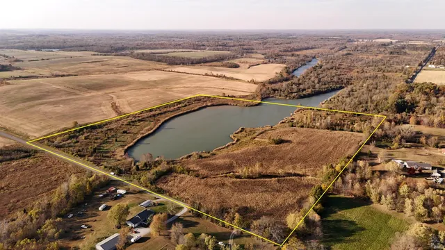 $295,000 | 1150 County Road 1150 South, Oakland City, IN 47660