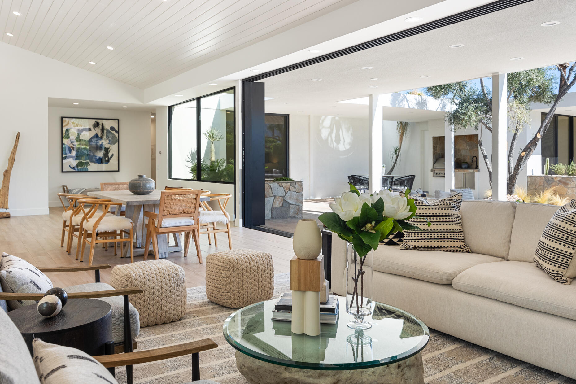 45560 Williams Road Indian Wells, CA 92210 - Photo 21 of 60 a living room with furniture and a large window