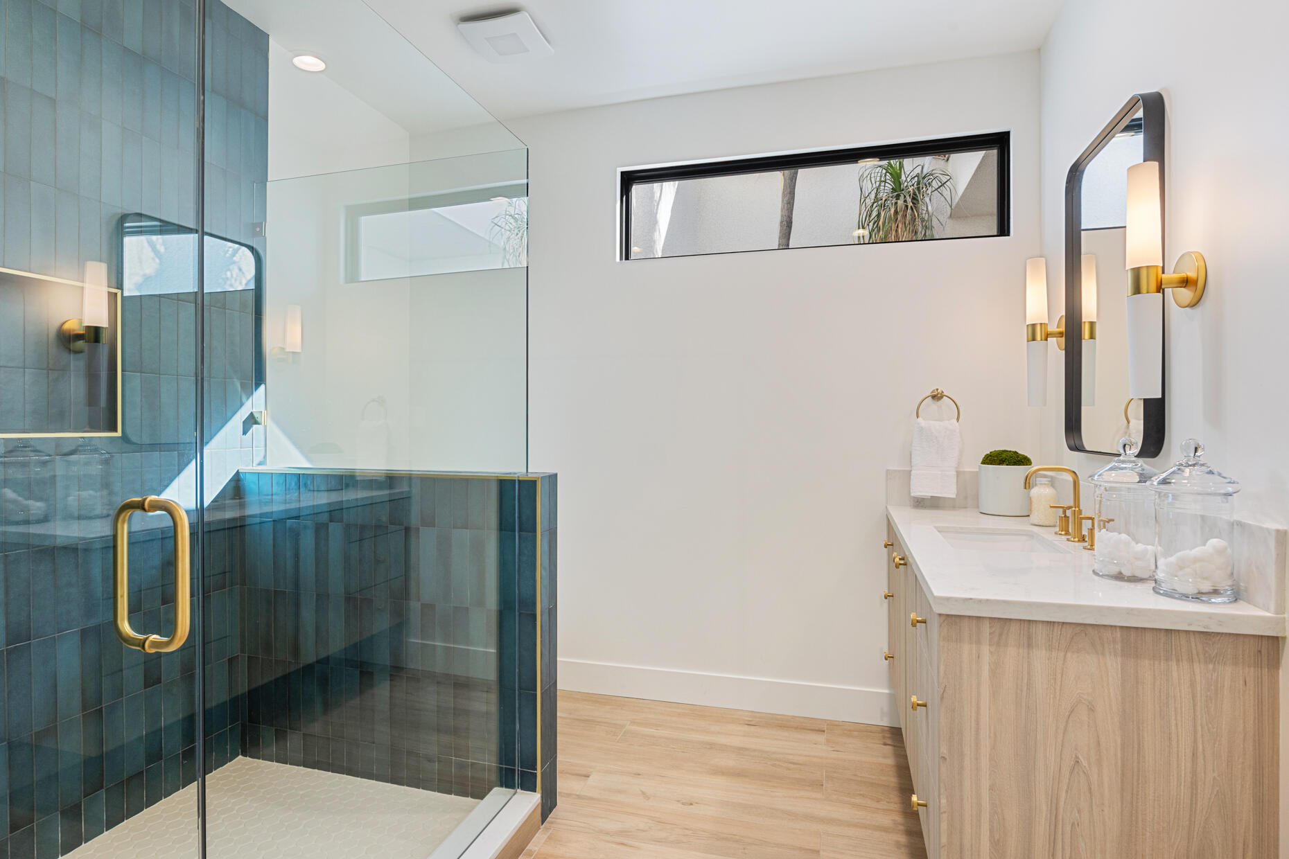 45560 Williams Road Indian Wells, CA 92210 - Photo 43 of 60 a bathroom with a sink and mirror