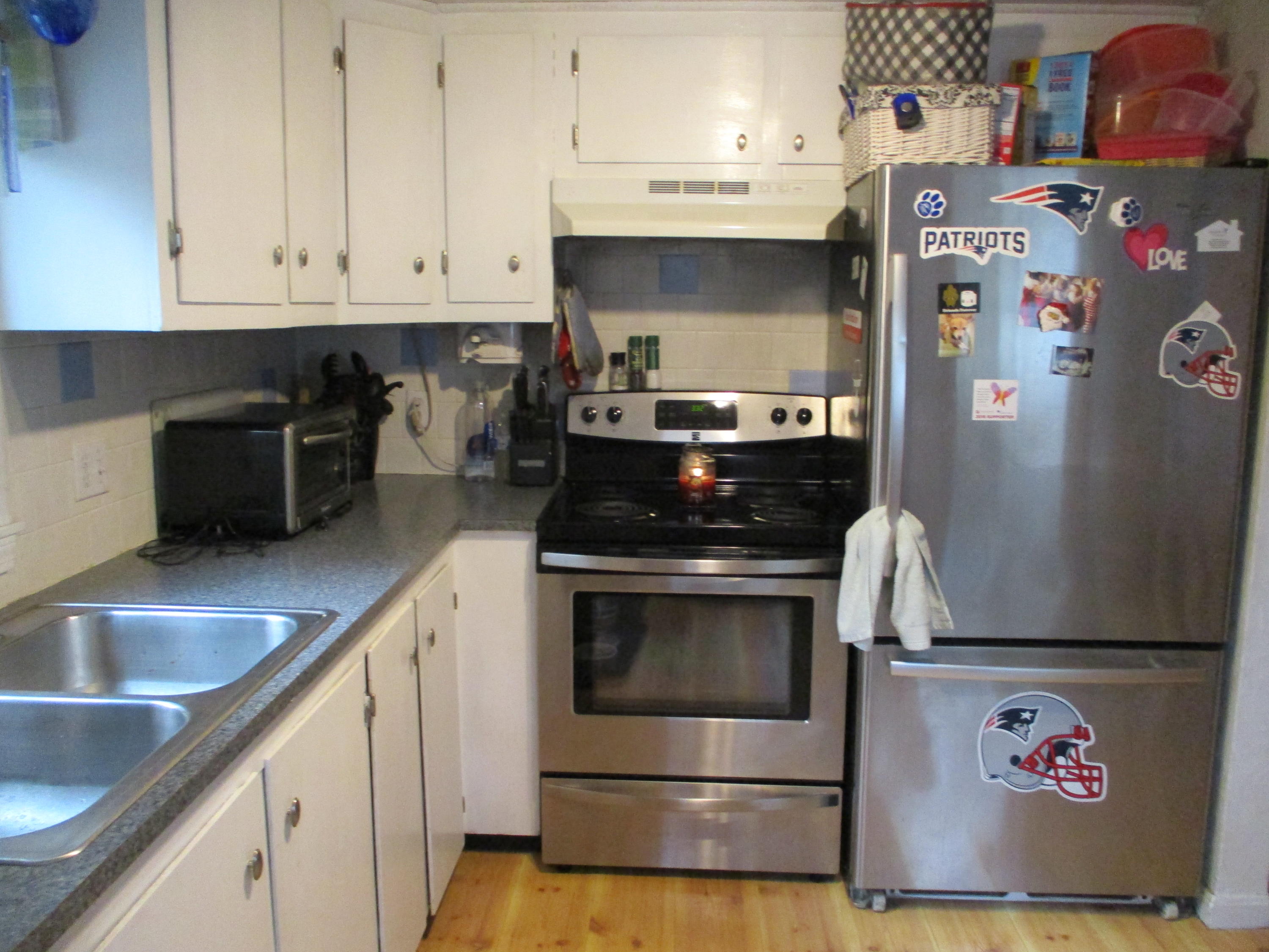 17 Guild Road Forestdale, MA 02644 - Photo 4 of 20 IMG_0089