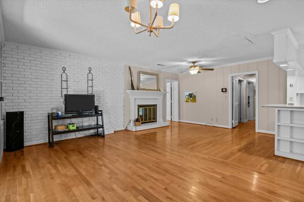 935 Evans Road Nashville, TN 37204 - Photo 11 of 44 a living room with furniture and a flat screen tv