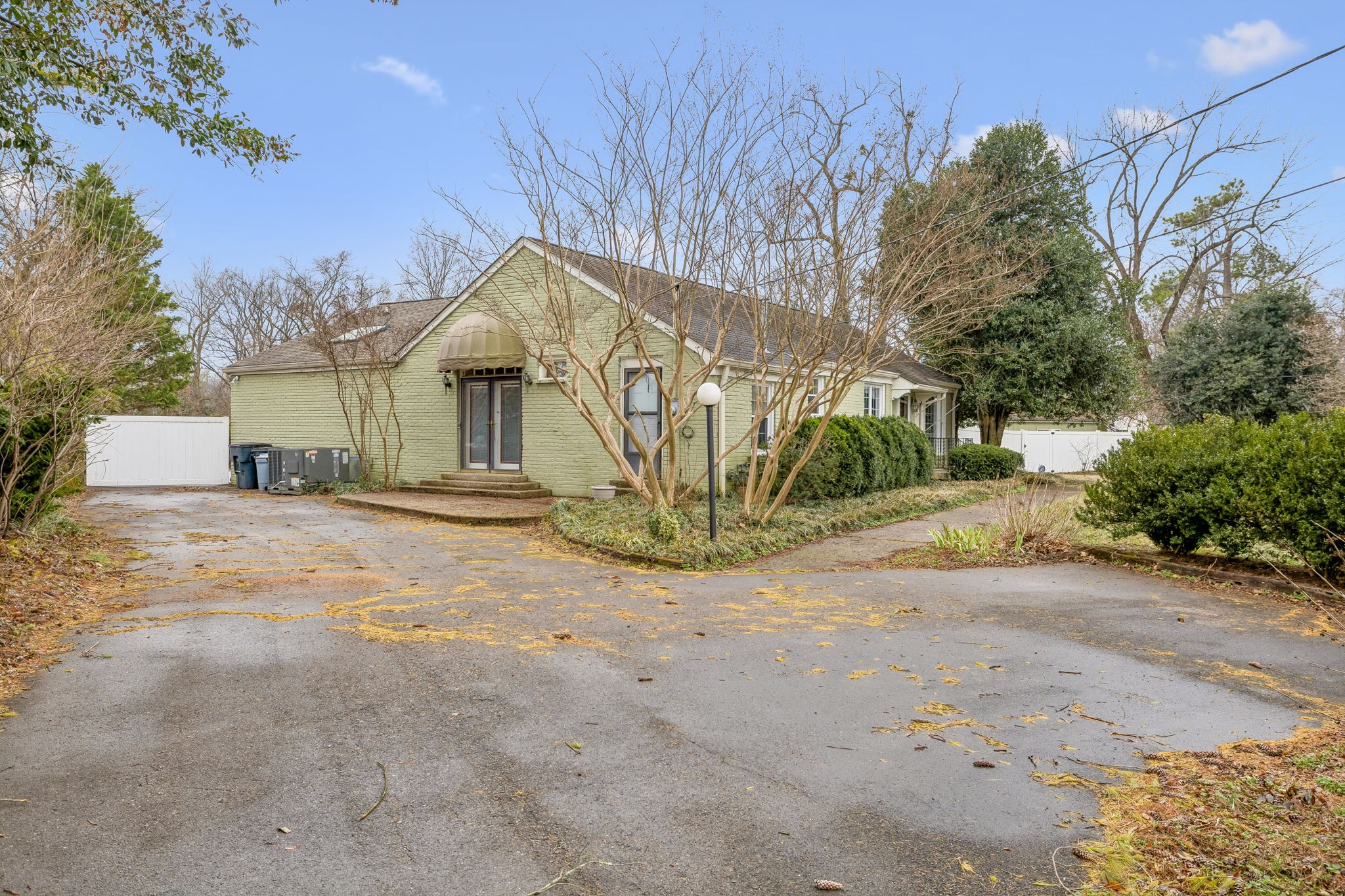 935 Evans Road Nashville, TN 37204 - Photo 2 of 46