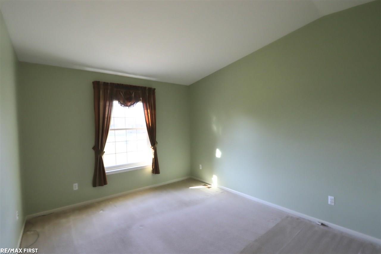 50311 Highpoint Court Macomb, MI 48044 - Photo 12 of 22