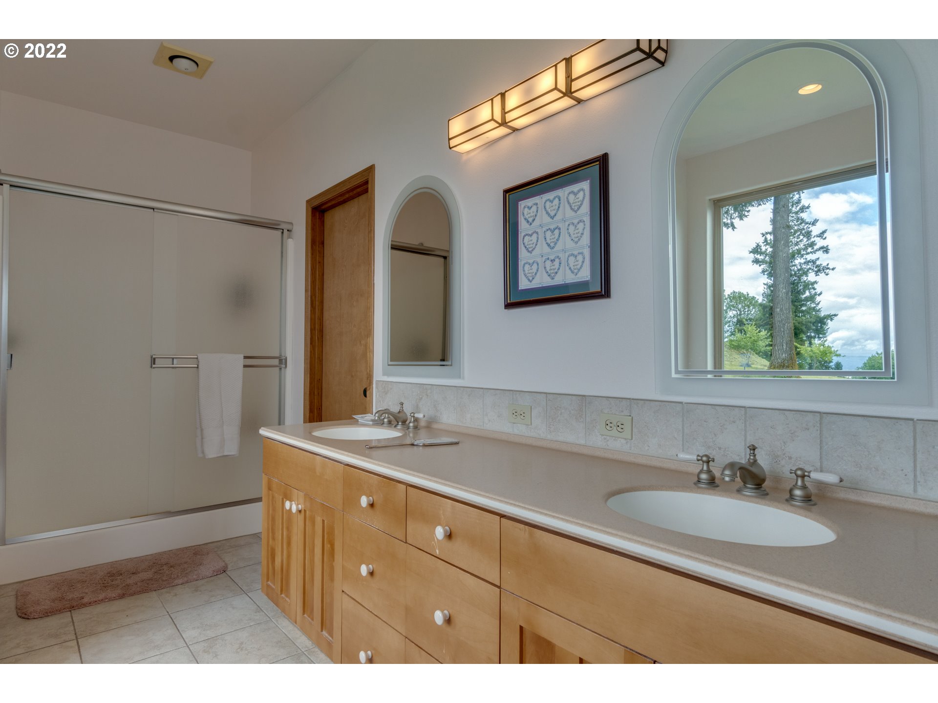 616 Sommerset Road Woodland, WA 98674 - Photo 14 of 31 Attached Bathroom