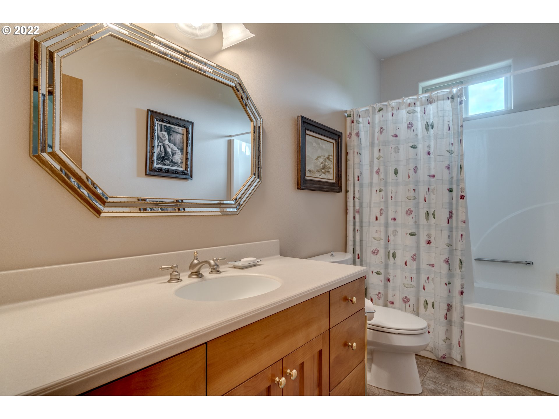 616 Sommerset Road Woodland, WA 98674 - Photo 17 of 31 Bathroom