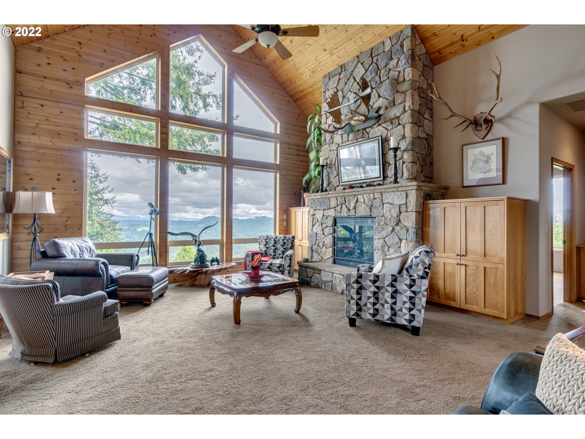 616 Sommerset Road Woodland, WA 98674 - Photo 5 of 31 Living Room