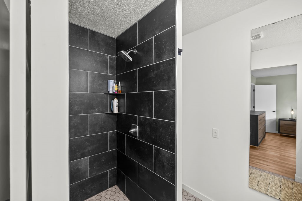 1433 Masters Lane Decatur, IL 62521 - Photo 34 of 41 Gallery Image 34