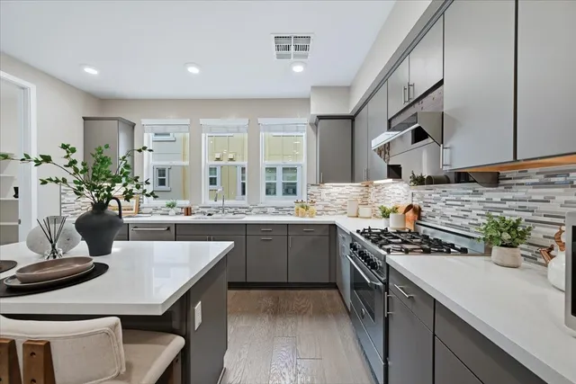 $1,698,000 | 845 De Guigne Drive, Unit 2, Sunnyvale, CA 94085