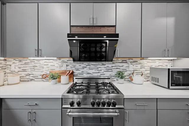 $1,698,000 | 845 De Guigne Drive, Unit 2, Sunnyvale, CA 94085