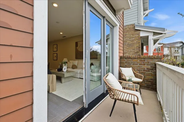 $1,698,000 | 845 De Guigne Drive, Unit 2, Sunnyvale, CA 94085