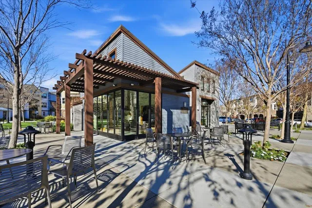 $1,698,000 | 845 De Guigne Drive, Unit 2, Sunnyvale, CA 94085