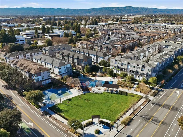 $1,698,000 | 845 De Guigne Drive, Unit 2, Sunnyvale, CA 94085