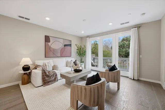$1,698,000 | 845 De Guigne Drive, Unit 2, Sunnyvale, CA 94085