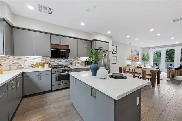 $1,698,000 | 845 De Guigne Drive, Unit 2, Sunnyvale, CA 94085