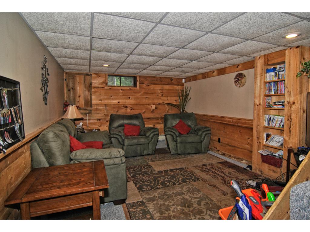210 Back River Road Bedford, NH 03110 - Photo 22 of 28