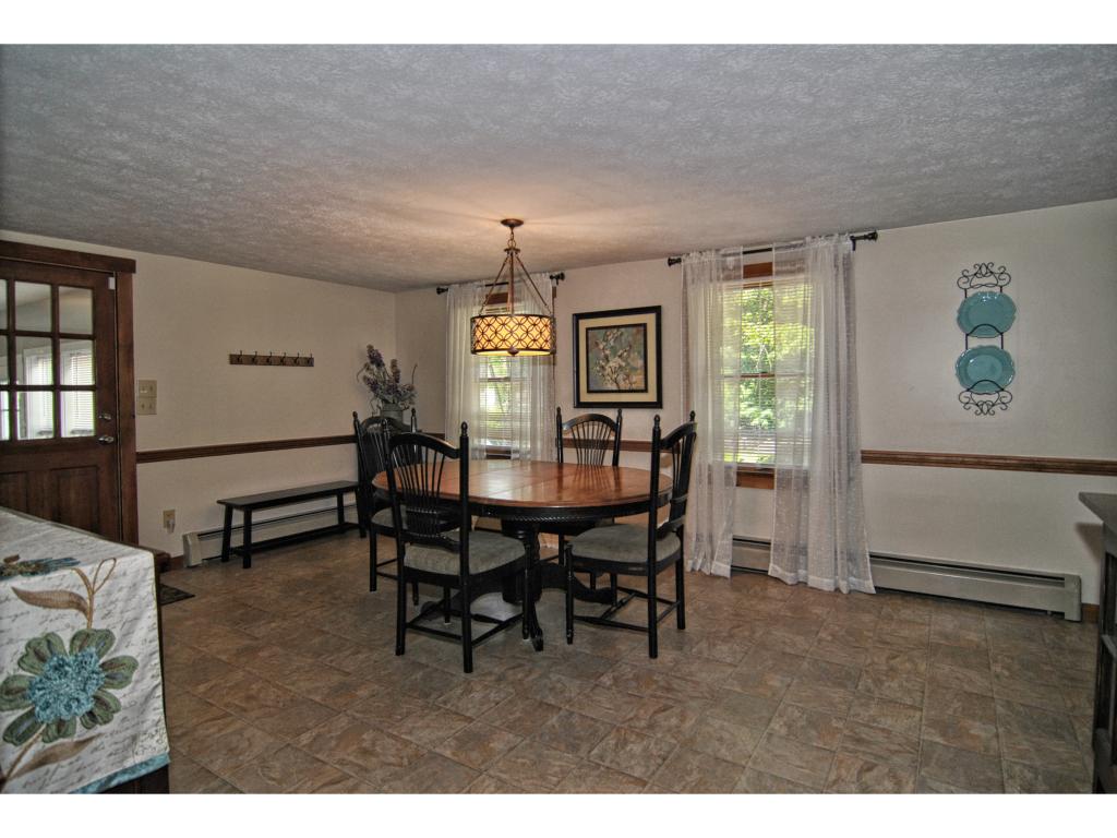 210 Back River Road Bedford, NH 03110 - Photo 8 of 28