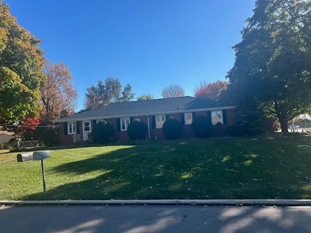 $285,000 | 500 South Prospect Road, Bloomington, IL 61704