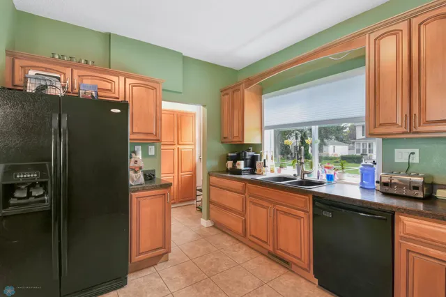 $319,000 | 51 6th Avenue North, Fargo, ND 58102